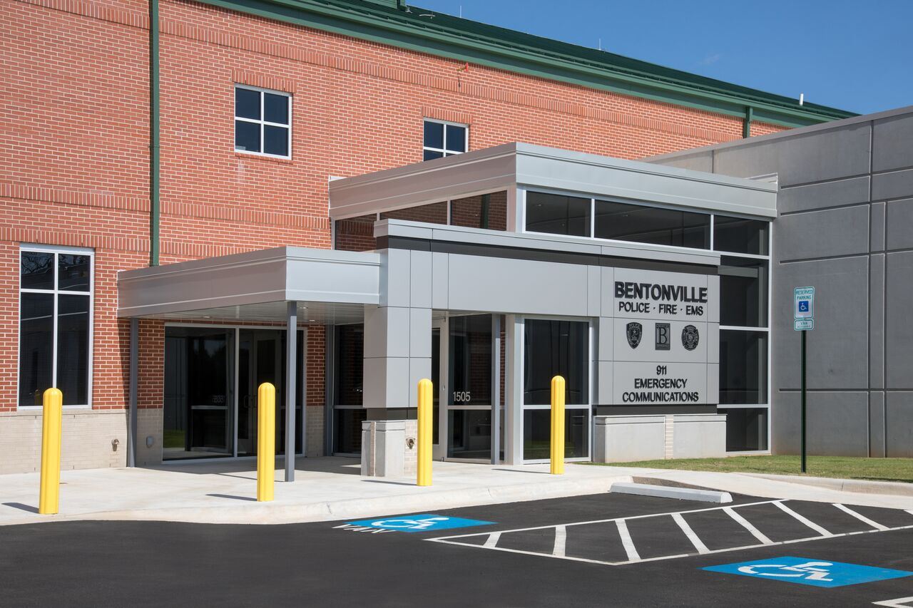 2019-11 Dispatch outside Entrance