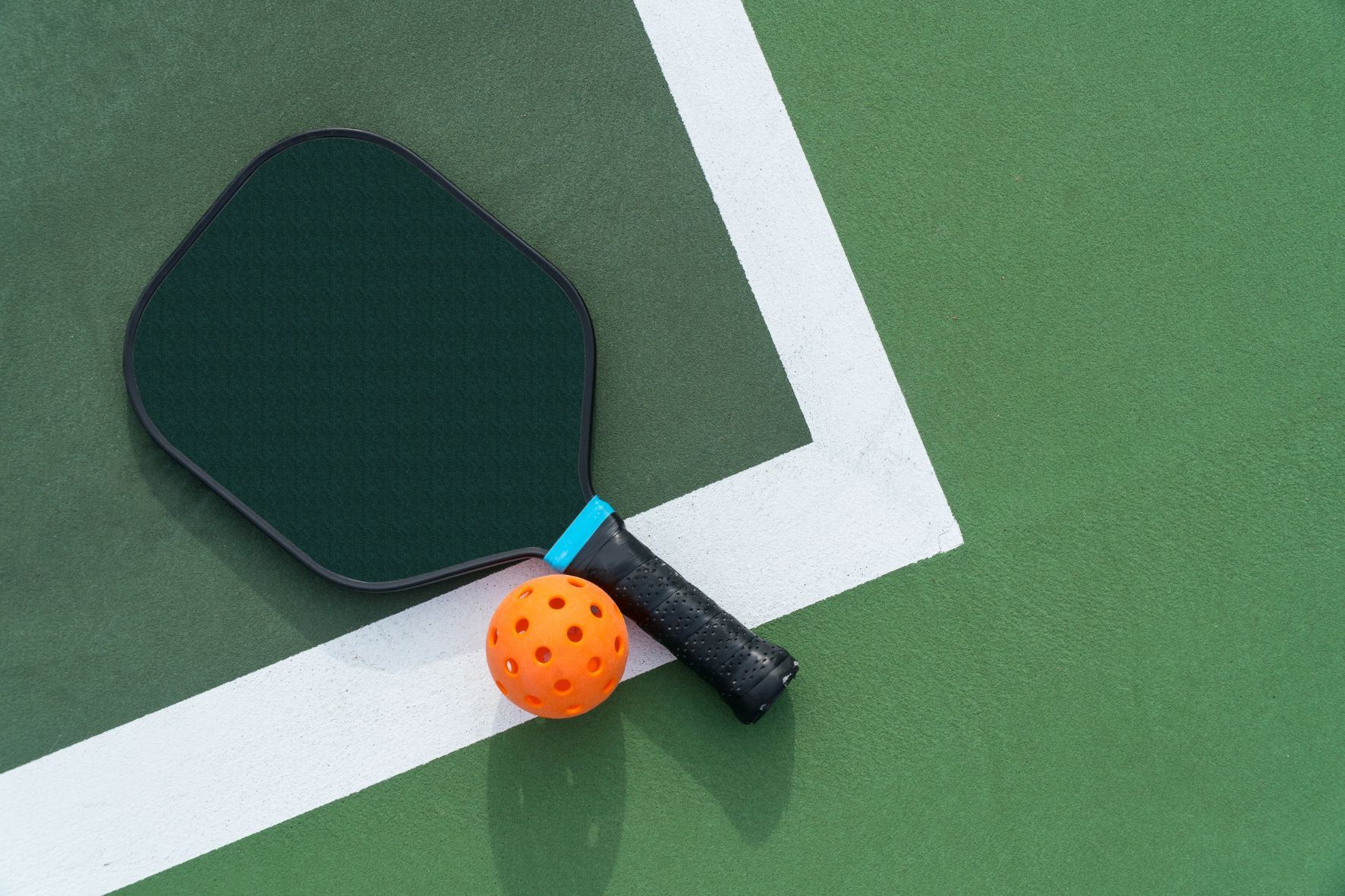 pickleball paddle